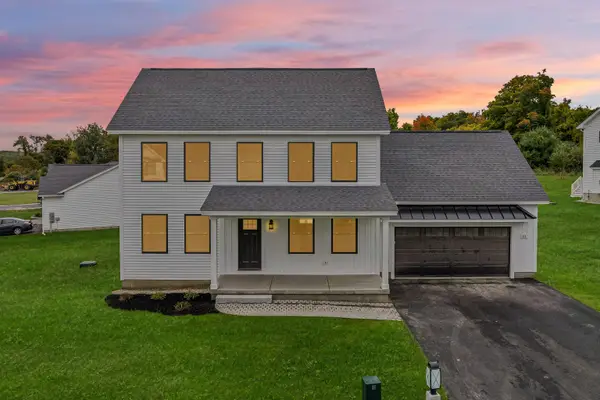 11 Robin Way #2, Chester, NH 03036
