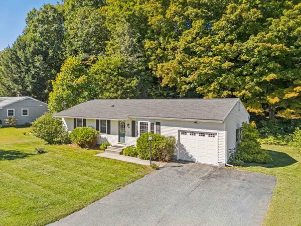 1474 Hartford Avenue, Hartford, VT 05001