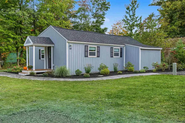 601 Collettes Grove Road, Derry, NH 03038
