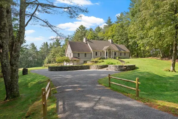 235 Birch Grove, Arlington, VT 05250