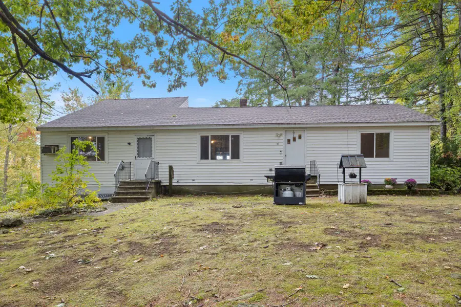 12 Holts Point Road, Sandown, NH 03873 - #3