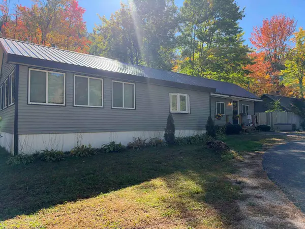 40 White Pond Road, Ossipee, NH 03864