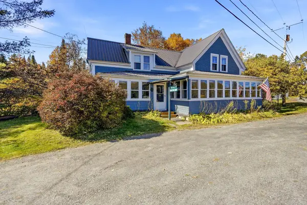 26 Mill Street, Pittsburg, NH 03592
