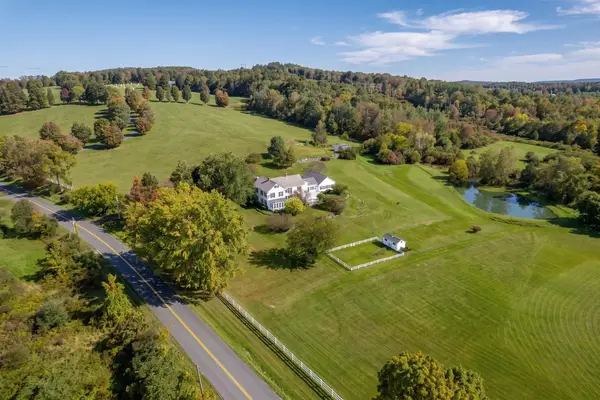 1329 Arnold District Road, Brandon, VT 05733