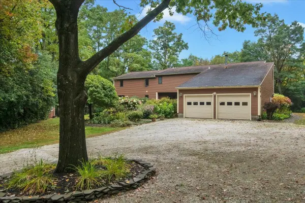 63 Phillip Lane, Shelburne, VT 05482