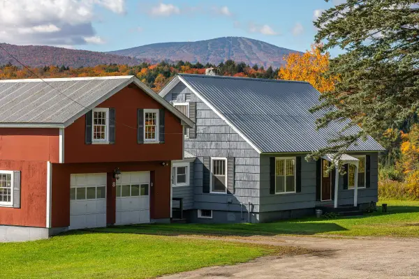 8 Winhall Station Road, Londonderry, VT 05155