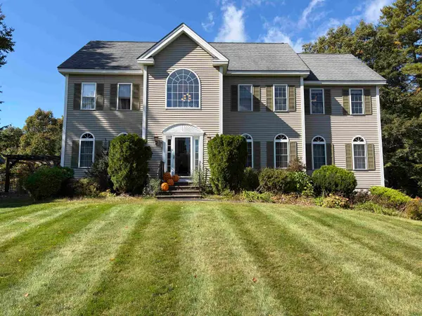 5 Fiddlehead Lane, Chester, NH 03036-4073