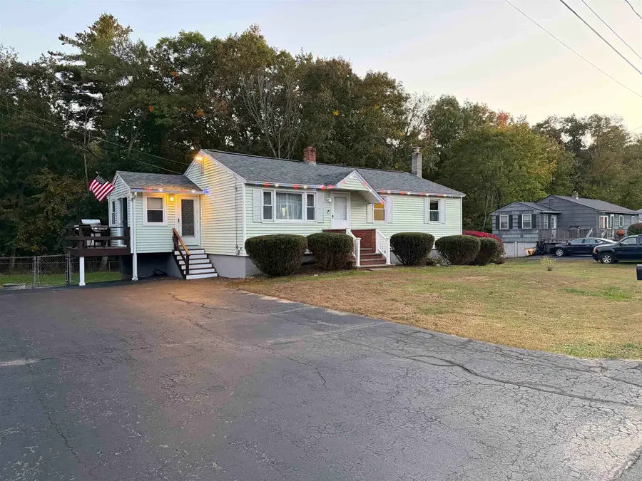 11 Royal Circle, Salem, NH 03079-2643 - #2