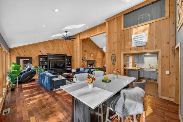 90 Big Bend Loop, Wilmington, VT 05363