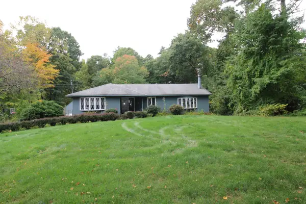 6 Beaver Path, Hudson, NH 03051