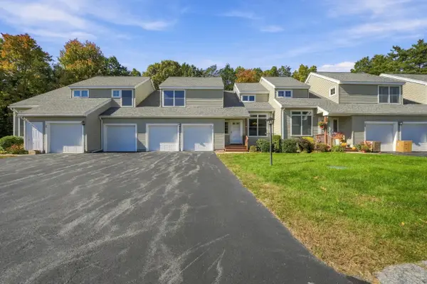 35 Coles Way, Atkinson, NH 03811
