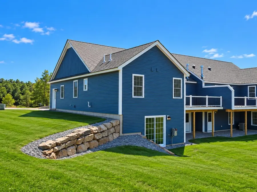 26 Shayna's Way, Fremont, NH 03044 - #3