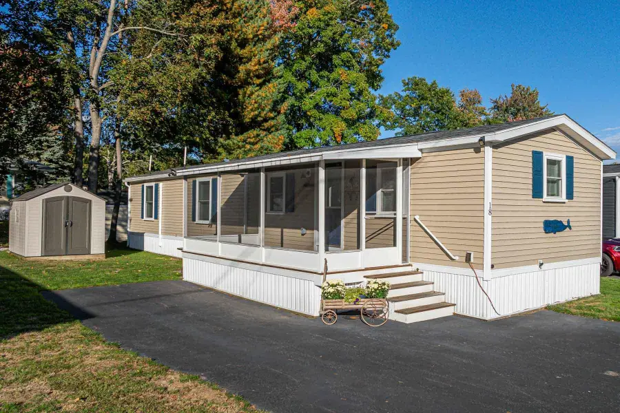 18 Seabreeze Drive, North Hampton, NH 03862 - #2