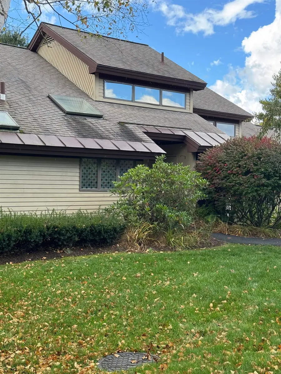 40 Lakeland Drive #10B, Hartford, VT 05059 - #3