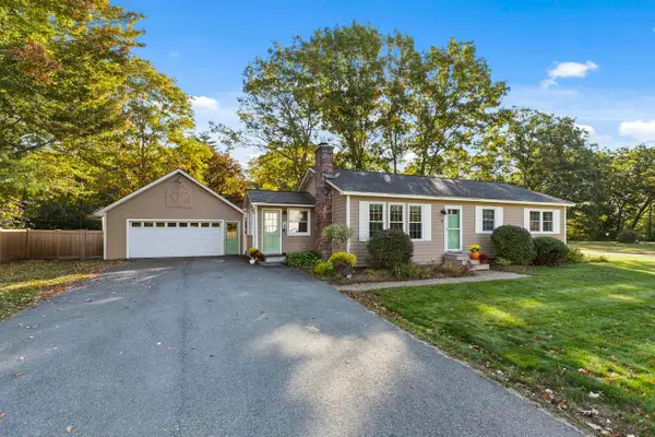 9 Kriskarli Drive, Hartford, VT 05001