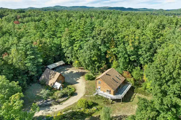 34 HOWARD Lane, Weare, NH 03281