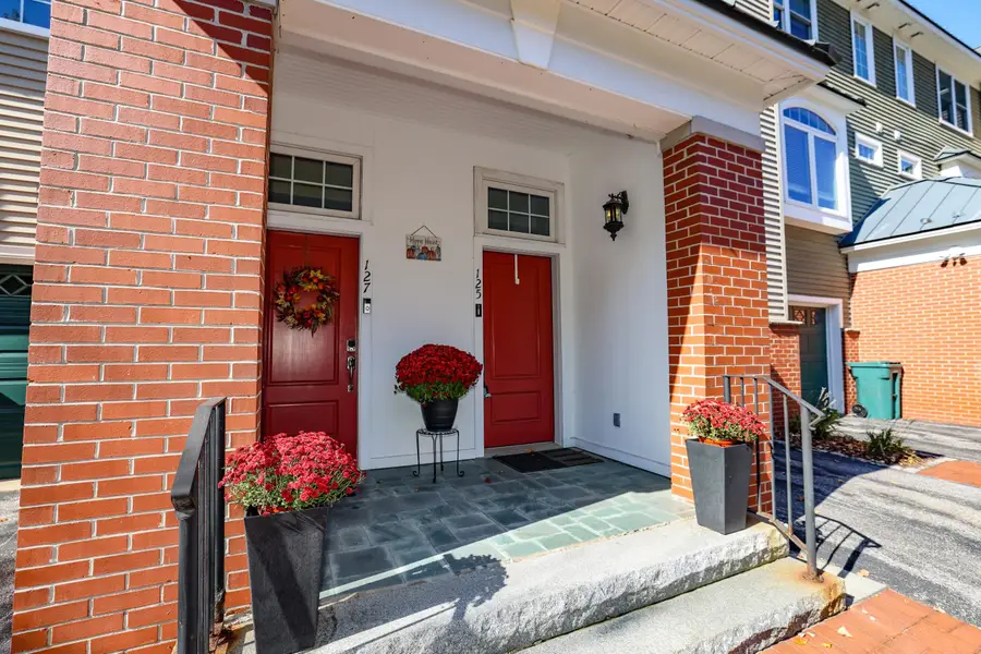 125 Riverwalk Way, Manchester, NH 03101 - #3