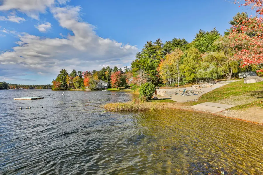 413 South Baboosic Lake Road, Merrimack, NH 03054 - #2