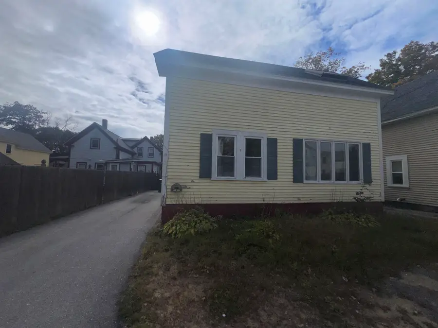 7 Spruce Street, Rochester, NH 03867 - #2