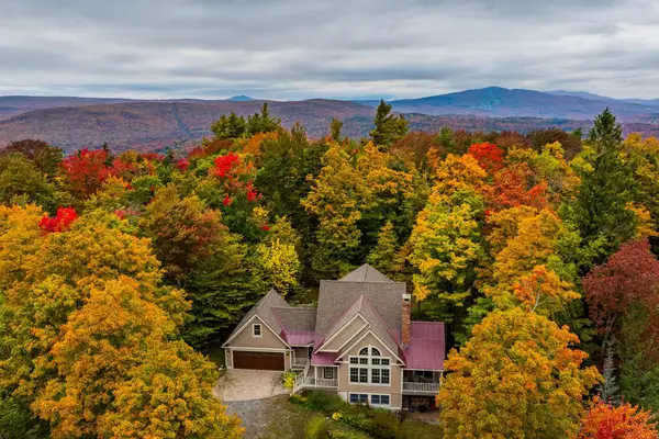 33 Old Ridge Road, Winhall, VT 05340