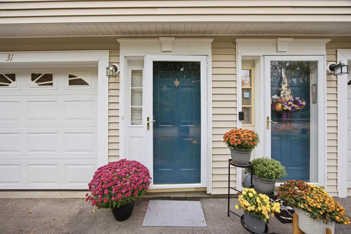 1029 S Mammoth Road #31, Manchester, NH 03109 - #1