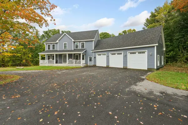 2 Exeter Road, North Hampton, NH 03862