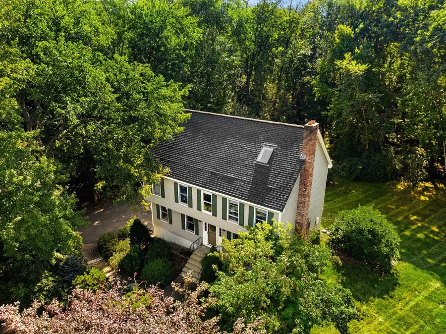5 Lilac Circle, Londonderry, NH 03053 - #2