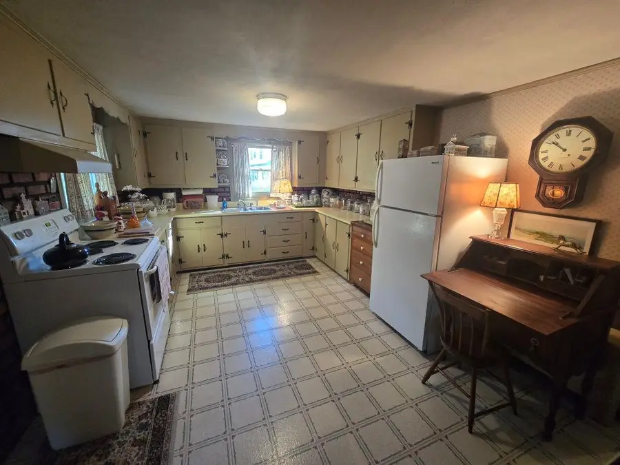 62 West Street Extension, Charlestown, NH 03603 - #2