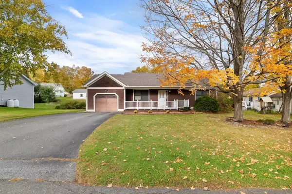 17 Country Way, Barre City, VT 05641