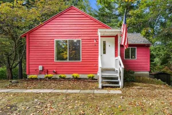 5 S Landing Road, Sandown, NH 03873