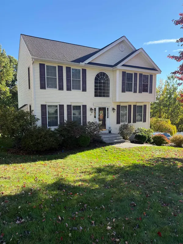 23 BEAR PATH LANE Lane, Hudson, NH 03051-5100