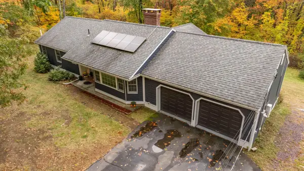 9 Maple Avenue, Atkinson, NH 03811
