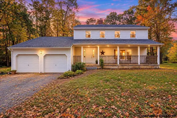 4 Jan Lane, Newmarket, NH 03857