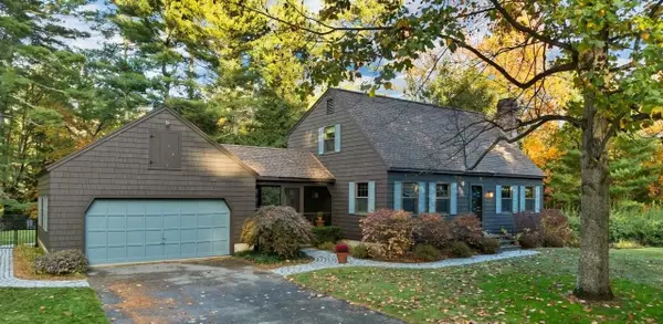 16 French Court, Merrimack, NH 03054