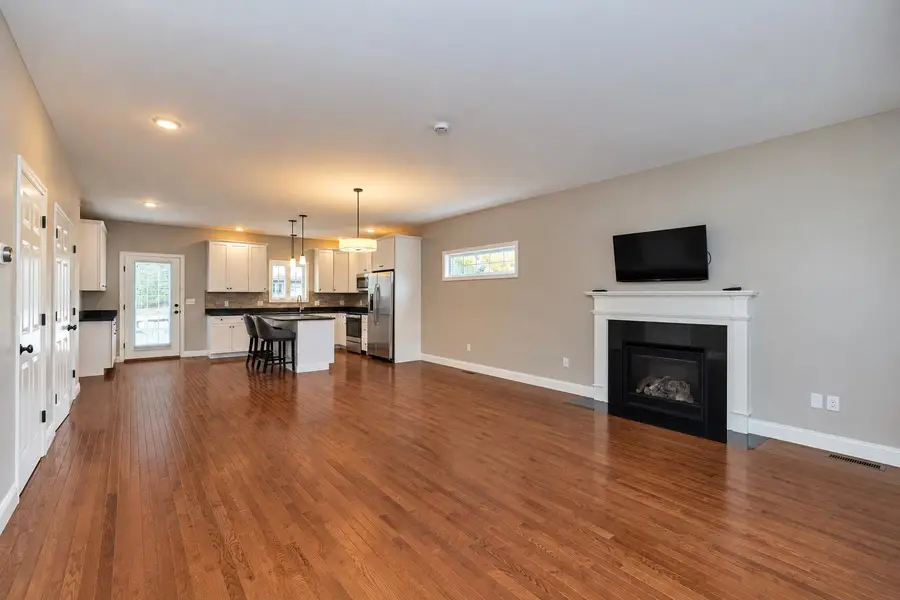 10 Dunstable Circle #96, Merrimack, NH 03102 - #3