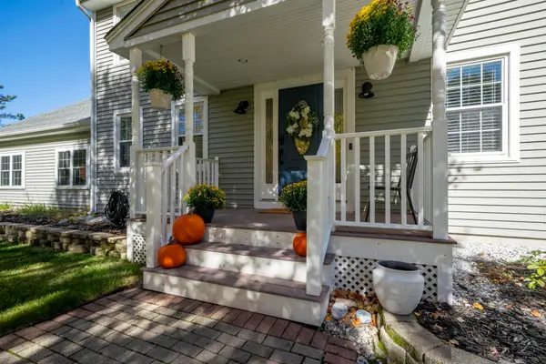 4 Copperfield Lane, Londonderry, NH 03053
