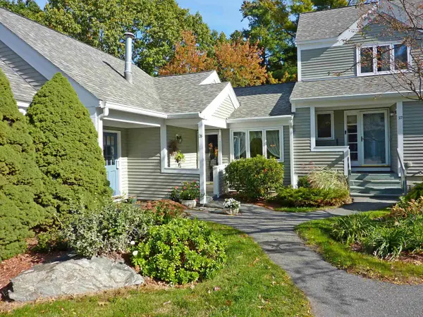 28 Heather Court, Nashua, NH 03062