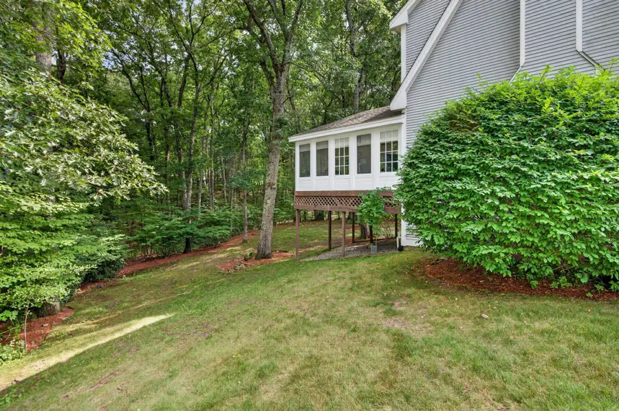 5 Suffolk Park, Nashua, NH 03063 - #3