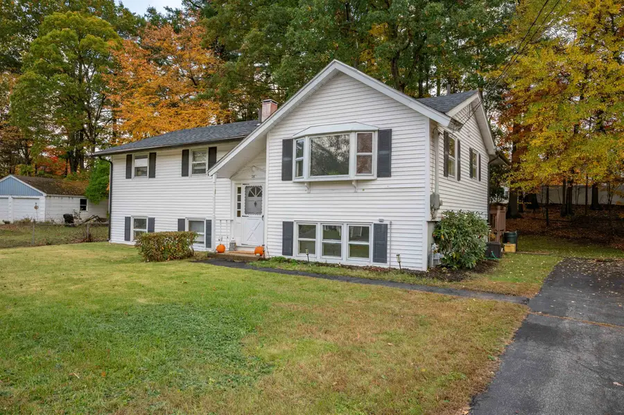 28 Edinburgh Drive, Nashua, NH 03062 - #3