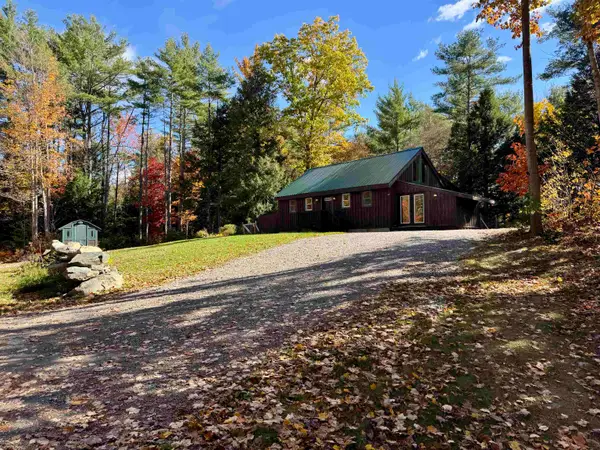 1384 Bible Hill Road, Wells River, VT 05081
