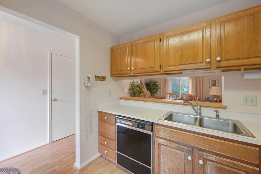 67 Hayes Avenue, South Burlington, VT 05403 - #3