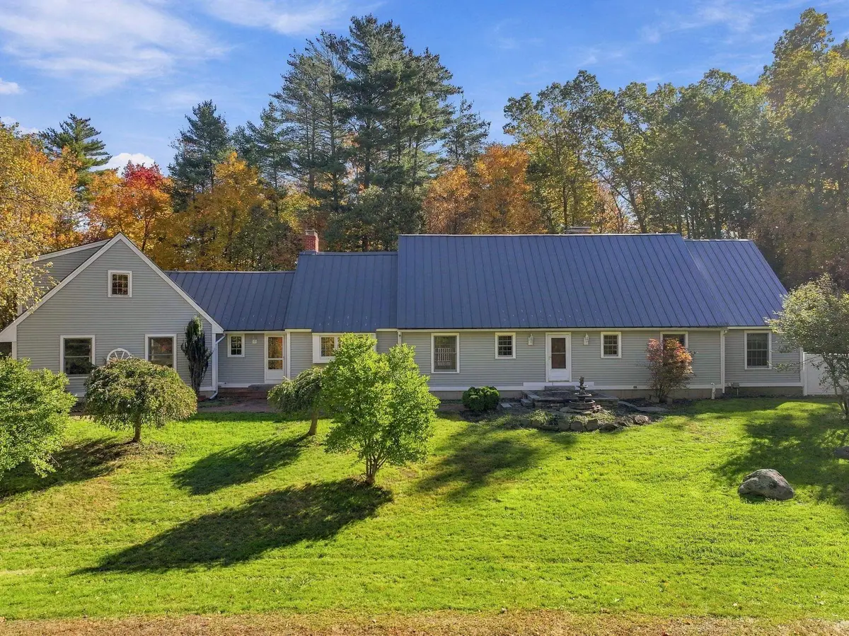 38 Country Farm Road, Stratham, NH 03885 - #1