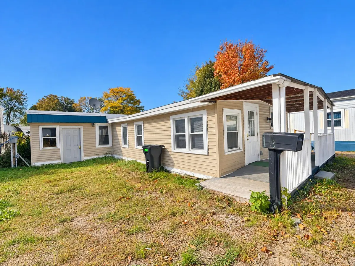 39 Avenue C, Burlington, VT 05408 - #1