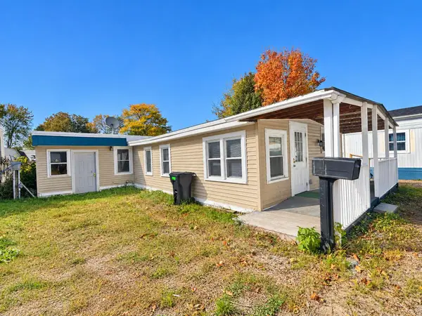 39 Avenue C, Burlington, VT 05408