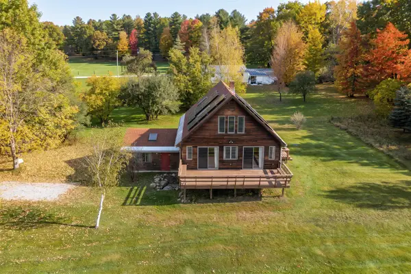702 Gleason Road, Rutland Town, VT 05701