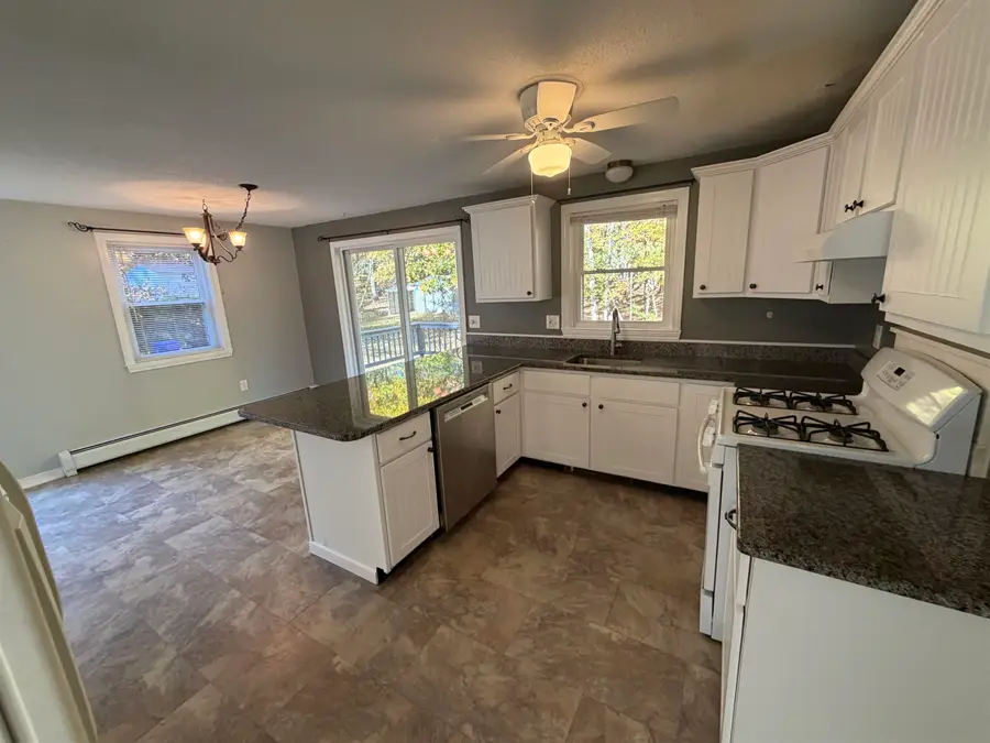 20 Lenny Lane #A, Hudson, NH 03051 - #3