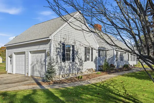 24 Locke Road, Hampton, NH 03842