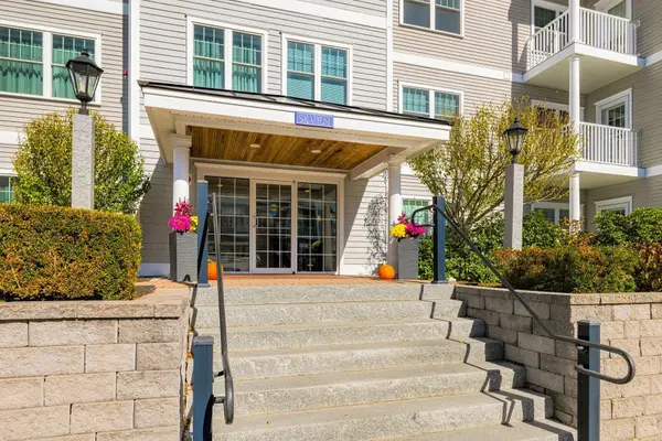 7 Sterling Hill Lane #745, Exeter, NH 03833