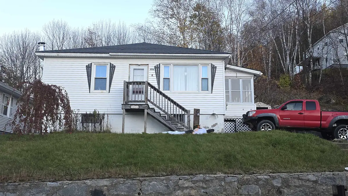 554 Rockingham Street, Berlin, NH 03570 - #1