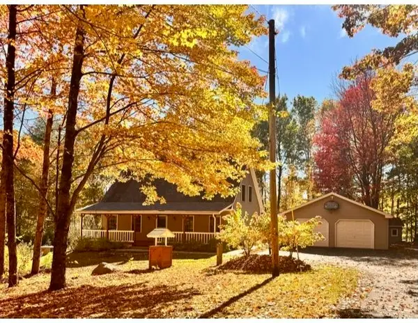 295 Peverly Road, Northfield, NH 03276